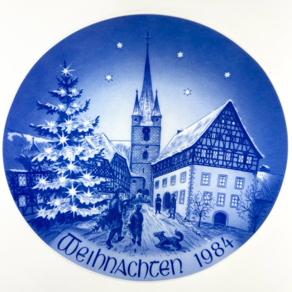 Bareuther Weihnachten Vintage (1984) Zeil Main Limited Edition Christmas Plate.